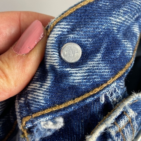 Levi’s Vintage 80’s Custom Bleach Dyed Distressed Highrise Jean Shorts Size 11 - Picture 11 of 13